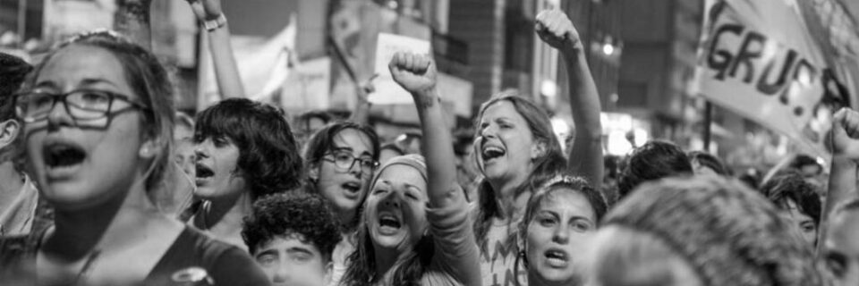 25-noviembre-marcha-mujeres-feminismo-uruguay-rebelarte-01